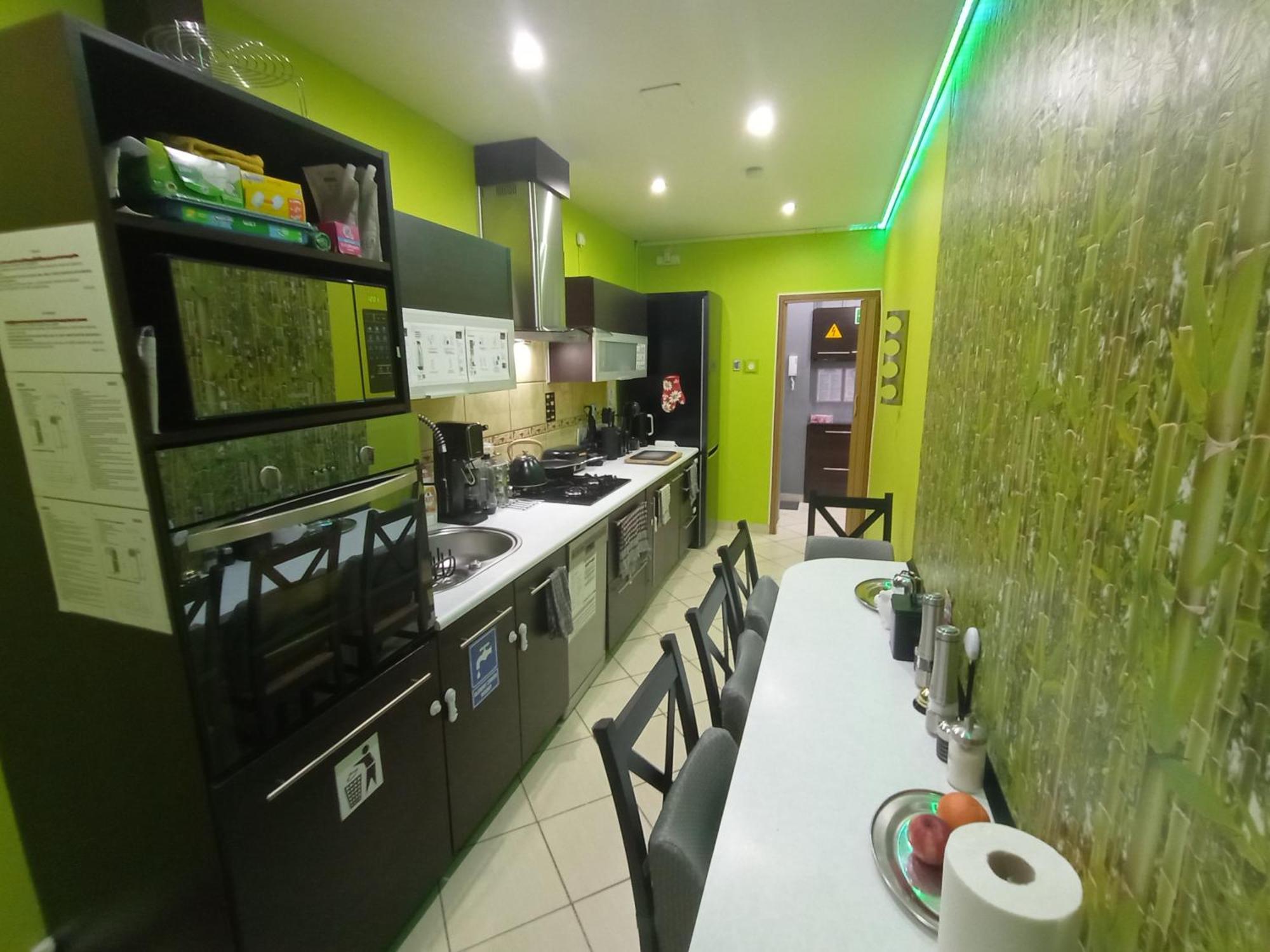 Apartament Venge -Cale Mieszkanie 46M2 Na Wylacznosc - Z Jedna Sypialnia I Jednym Sypialno-Salonem -3 Pietro Bez Windy- Rezerwacja Bez Karty Kredytowej-Klimatyzacja-Netflix-2 Lozeczka Dzieciece- Bezplatny Parking Publiczny Вроцлав Экстерьер фото