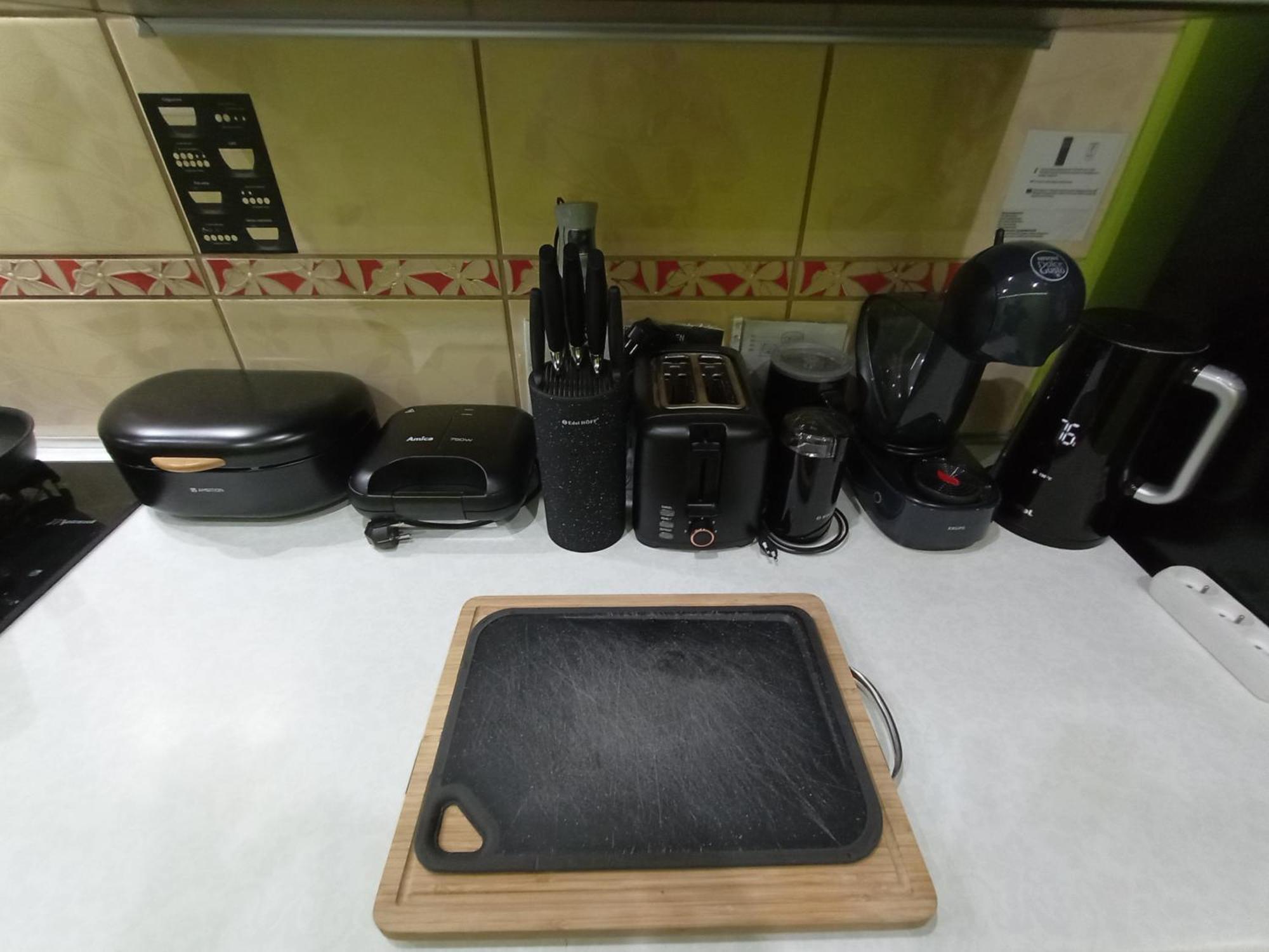 Apartament Venge -Cale Mieszkanie 46M2 Na Wylacznosc - Z Jedna Sypialnia I Jednym Sypialno-Salonem -3 Pietro Bez Windy- Rezerwacja Bez Karty Kredytowej-Klimatyzacja-Netflix-2 Lozeczka Dzieciece- Bezplatny Parking Publiczny Вроцлав Экстерьер фото