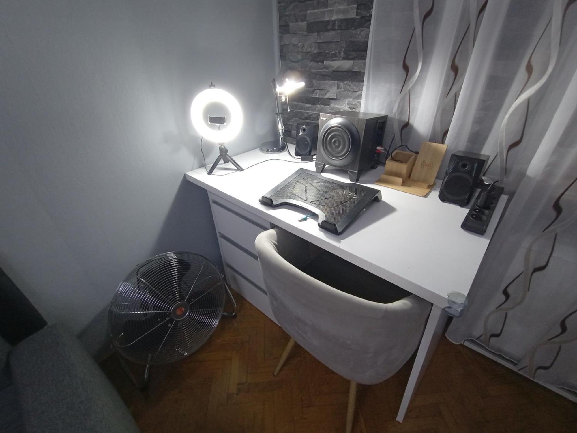 Apartament Venge -Cale Mieszkanie 46M2 Na Wylacznosc - Z Jedna Sypialnia I Jednym Sypialno-Salonem -3 Pietro Bez Windy- Rezerwacja Bez Karty Kredytowej-Klimatyzacja-Netflix-2 Lozeczka Dzieciece- Bezplatny Parking Publiczny Вроцлав Экстерьер фото