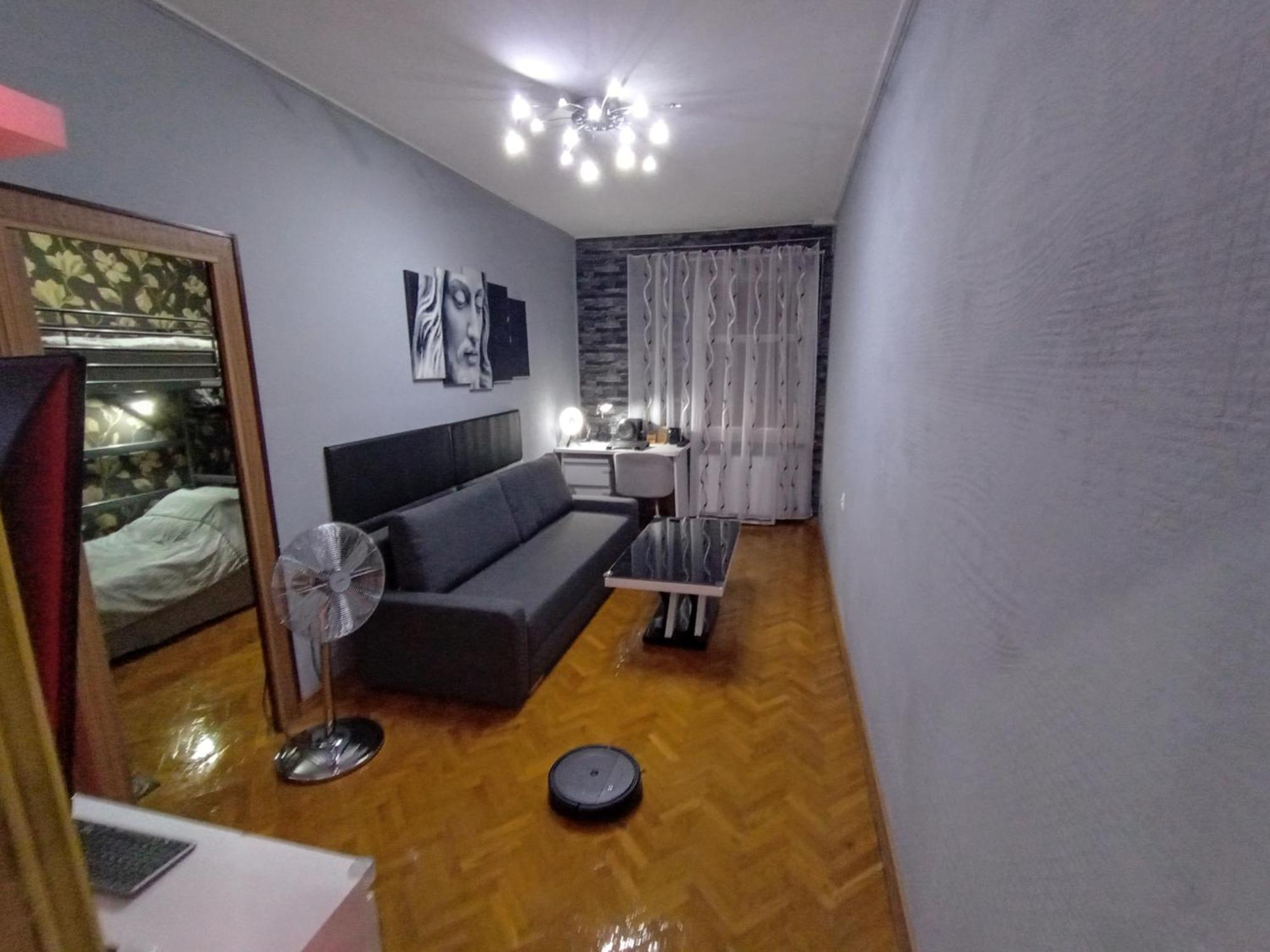 Apartament Venge -Cale Mieszkanie 46M2 Na Wylacznosc - Z Jedna Sypialnia I Jednym Sypialno-Salonem -3 Pietro Bez Windy- Rezerwacja Bez Karty Kredytowej-Klimatyzacja-Netflix-2 Lozeczka Dzieciece- Bezplatny Parking Publiczny Вроцлав Экстерьер фото